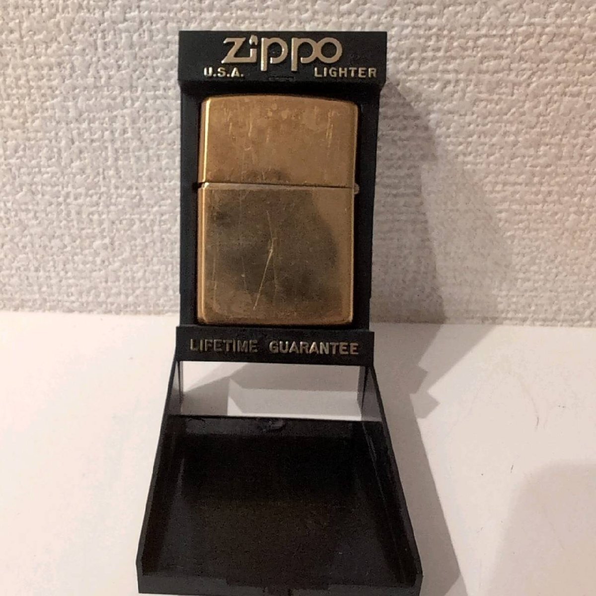 0585　 ジッポー　Zippo　1995年製　ゴールド　着火未確認　縦6ｃｍ横4ｃｍ