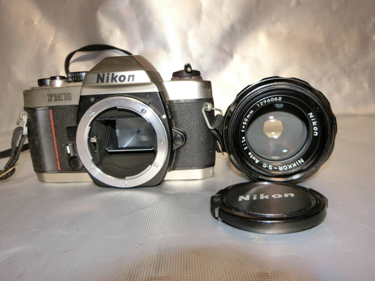 ☆Nikon　FM10＋レンズ☆ジャンク