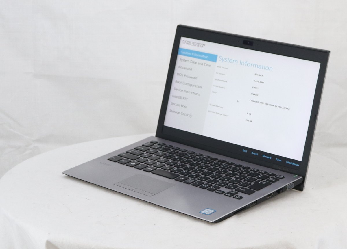 VAIO VJPG11C11N -　Core i5 8250U 1.60GHz 8GB 256GB(SSD)■1週間保証