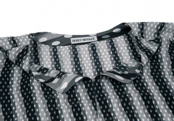 イッセイミヤケISSEY MIYAKE ドットストライププリントチュニック グレー1 【レディース】