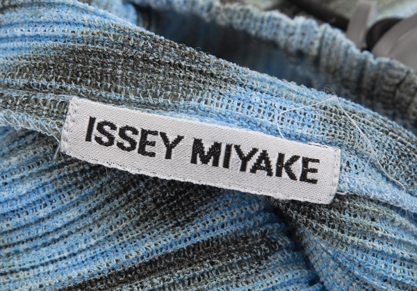イッセイミヤケISSEY MIYAKE むらプリントドローコードデザインセットアップ 水色M位 【レディース】