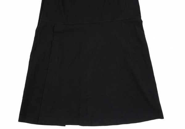 イッセイミヤケISSEY MIYAKE 制品染めナイロンストレッチスカート 黒M 【レディース】