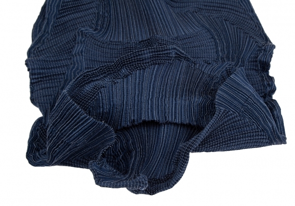 イッセイミヤケISSEY MIYAKE 3Dスチームストレッチプリーツ切替ノースリーブ 紺2 【レディース】