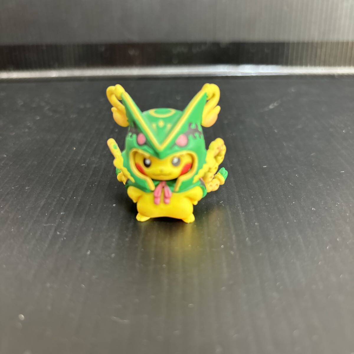 未使用 ポケモンセンター限定 メガレックウザ ポンチョを着た 未使用 ポケモンセンター限定 メガレックウザ ポンチョを着た