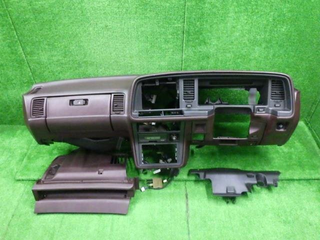 1987年/昭和62 クラウン E-MS137 インストルメントパネル ダッシュボード 55401-30320-02 8777