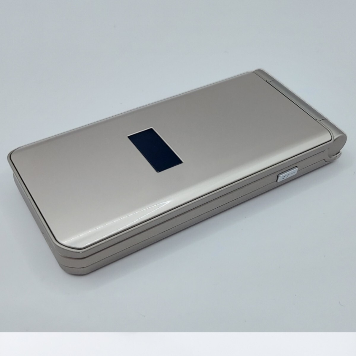 D4990 docomo SIMフリー らくらくホン F-01M FUJITSU 4Gガラホ D4990 docomo SIMフリー らくらくホン F-01M FUJITSU 4Gガラホ