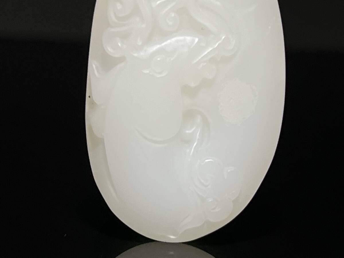 中国古玩 時代物 和田玉 翡翠 瑪瑙 沈香 琥珀 馬上封猴紋彫リ 中国古玩 時代物 和田玉 翡翠 瑪瑙 沈香 琥珀 馬上封猴紋彫リ