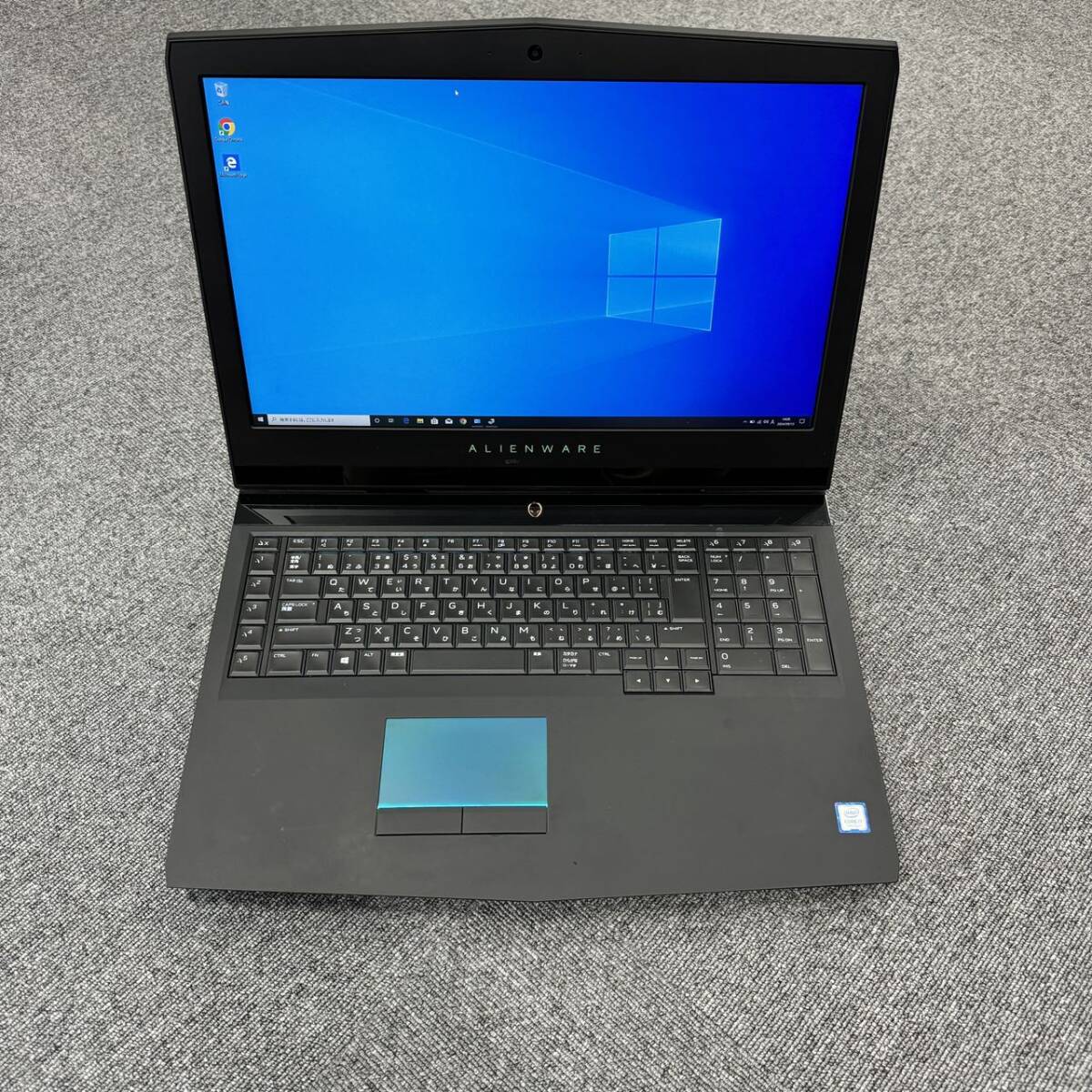 Dell Alienware m17 R4 インテル Core i7-7820HK 16GB/512GB/RTX1080/17インチ FullHD