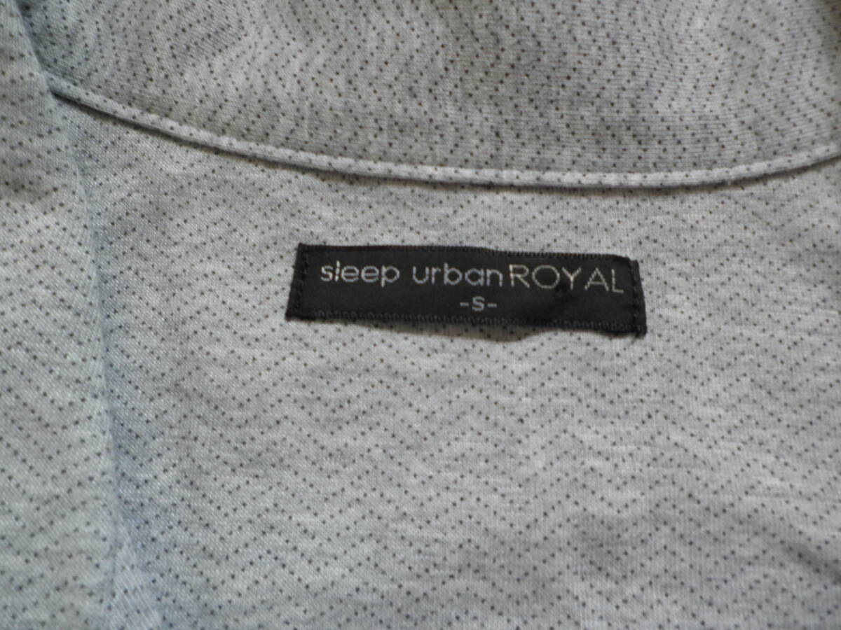  紳士用 パジャマ 上下セット Ｓサイズ （大き目です）　②_画像2