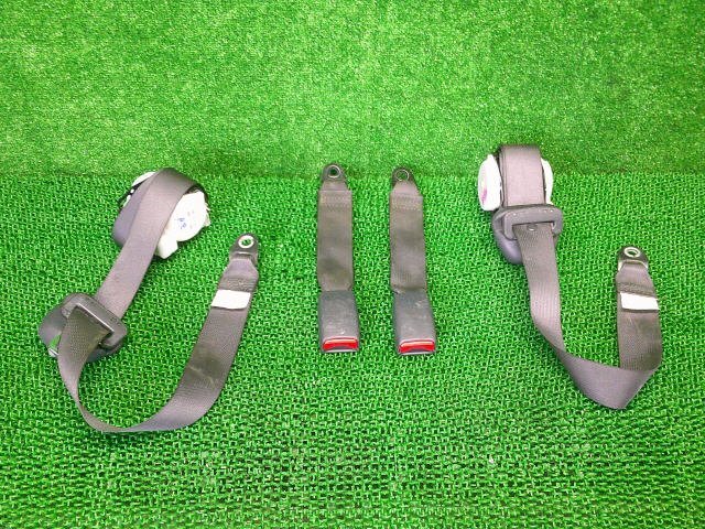 4kurudepa H24年 ハイゼット EBD-S331V リア シート ベルト S321V