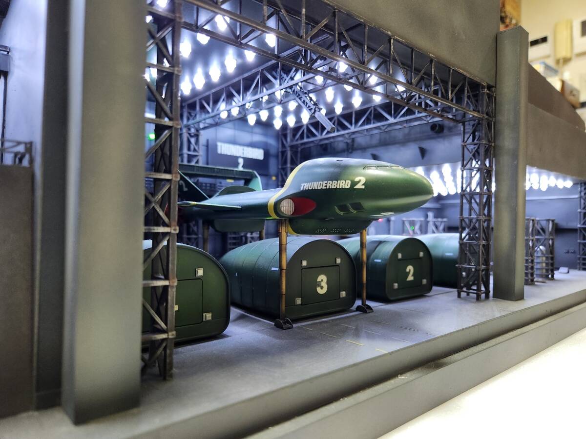 【スーパーセール】 Yahoo!オークション - 40%オフ 衝撃プライス サンダーバード2号 サンダーバード