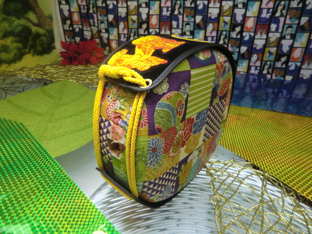現品販売(送料無料)9.980円 沖縄三線専用 紅型チーガ胴巻き付き 現品販売(送料無料)9 980円 沖縄三線専用 紅型チーガ胴巻き付き
