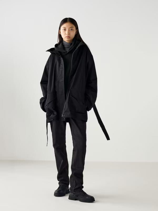 UNIQLO C スリムフィットジーンズ　ブラック　34 ジャケット ユニクロ　リラックスVネックセーター シャツ