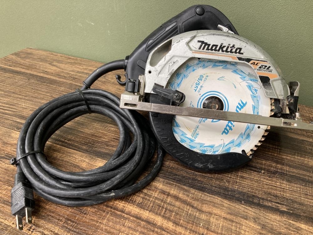022●おすすめ商品●マキタ　makita 165㎜電子マルノコ HS6303