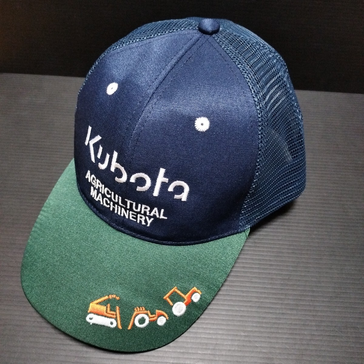 クボタ「Kubota メッシュキャップ」刺繍 帽子 トラクター クボタ「Kubota メッシュキャップ」刺繍 帽子 トラクター