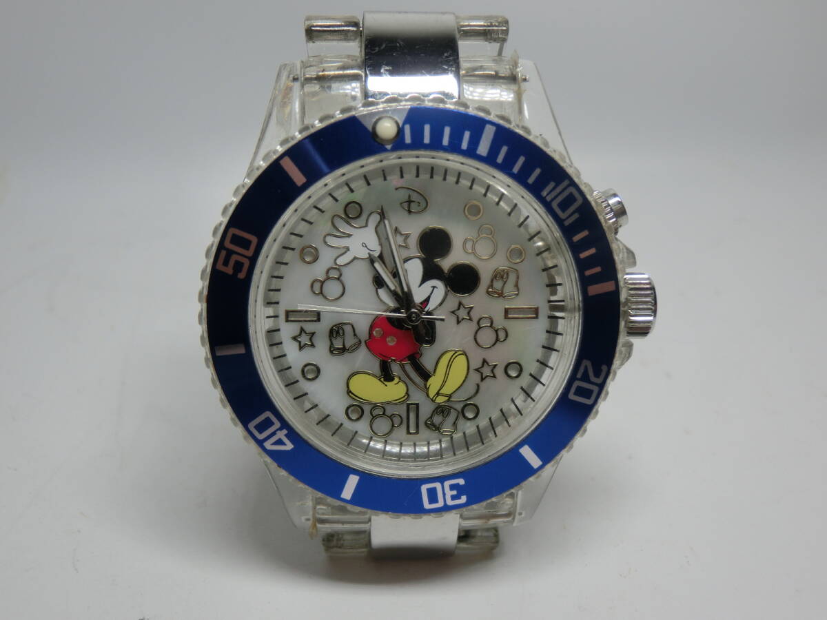 【№4094-O7001N】中古：　ディズ二ー　ミッキーマウス　８５周年限定品　クォーツ　レディース　腕時計　作動確認　未使用近い
