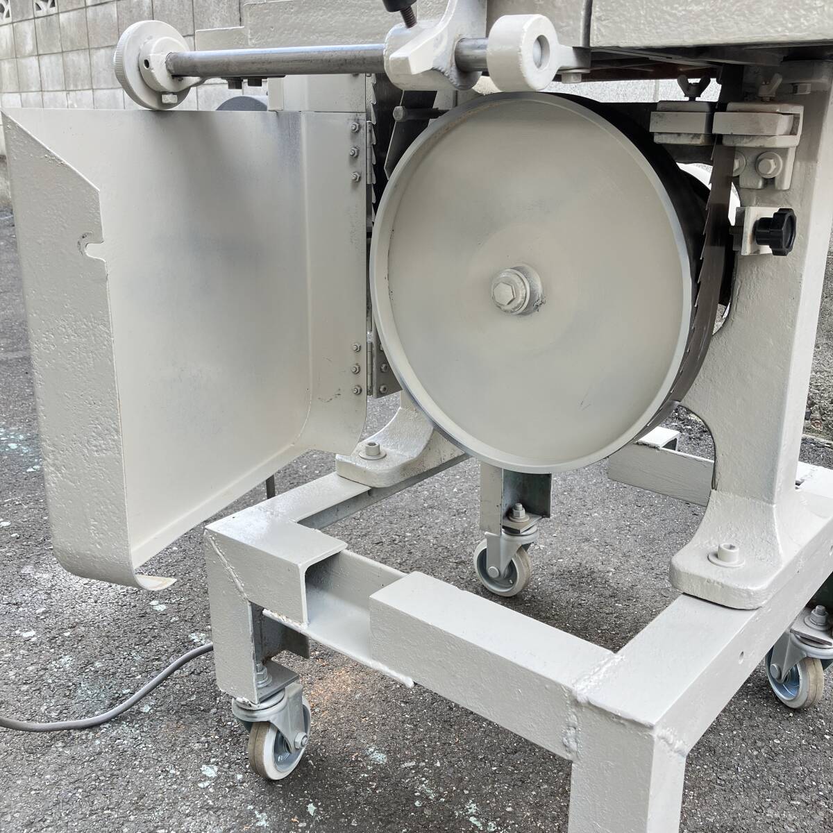 バンドソー 帯鋸盤 愛知電機 S3形 三相AC200V 1.5kW 木工機械 バンドソー 帯鋸盤 愛知電機 S3形 三相AC200V 1.5kW 木工機械