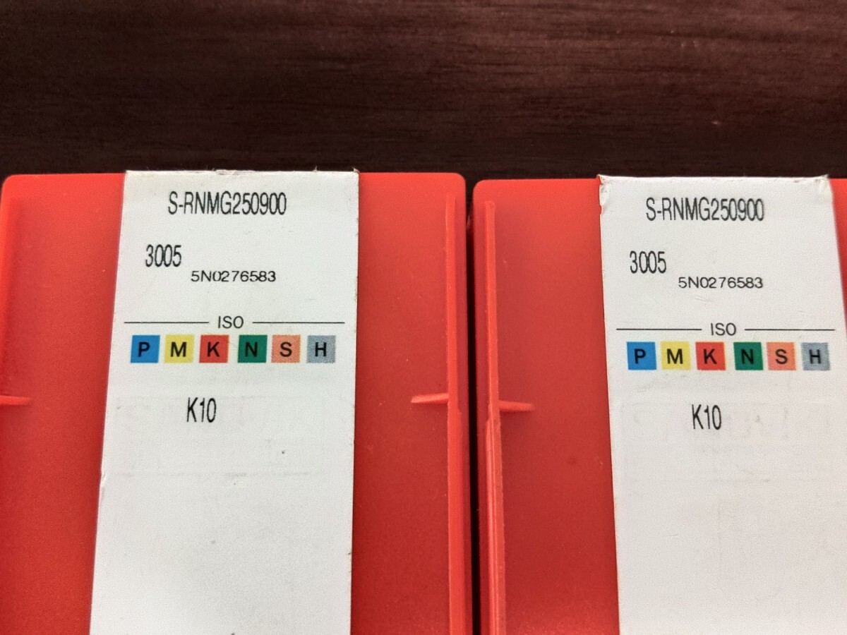 送料無料 サンドビック SANDVIK 旋削用チップ S-RNMG250900 送料無料 サンドビック SANDVIK 旋削用チップ S-RNMG250900