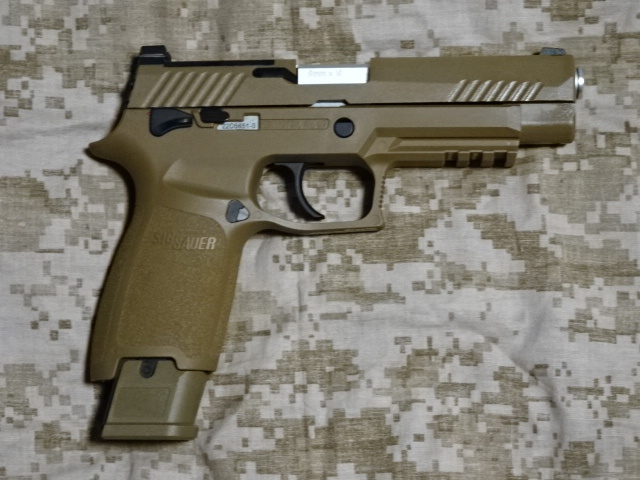 SIG SAUER ProForce M17 CO2 GBB CO2ガスガン本体 コヨーテ/タン(ガスガン)｜売買されたオークション情報、yahooの商品情報をアーカイブ公開  - オークファン ミリタリー