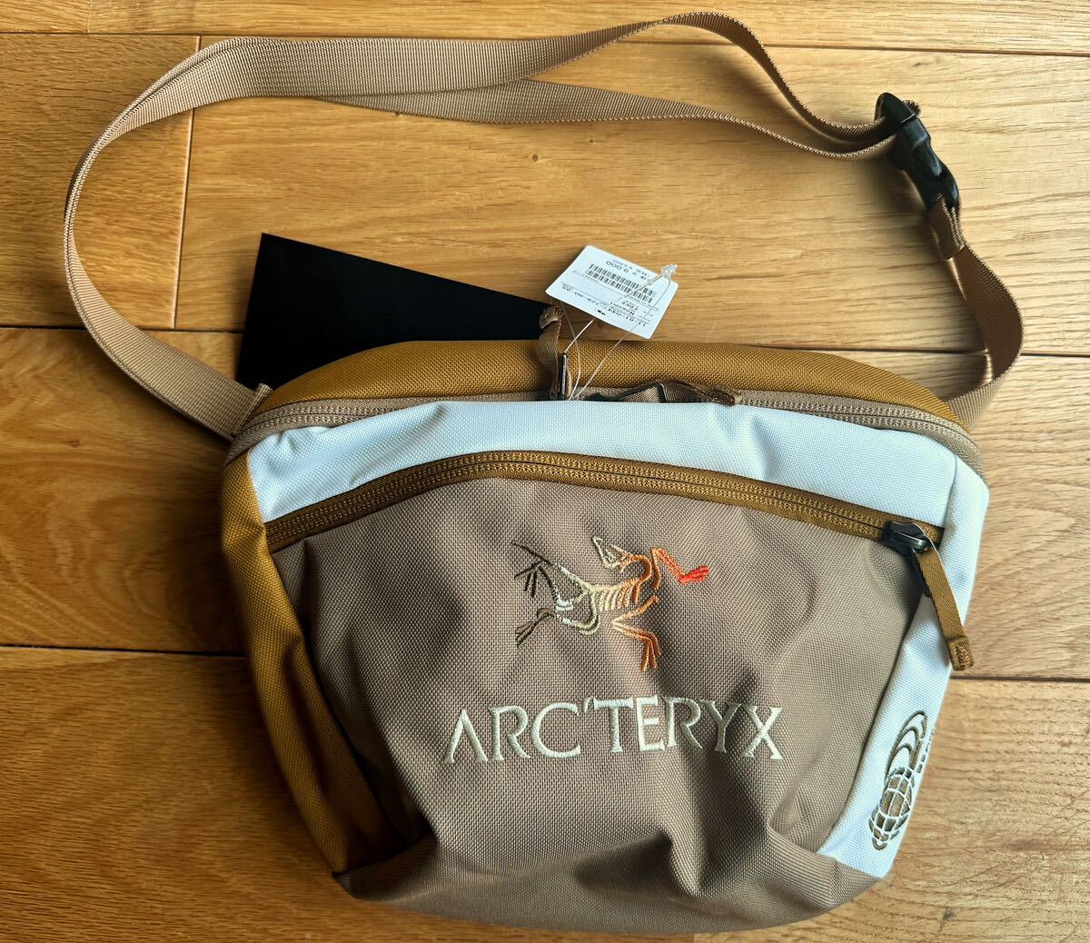 【2024 国内正規 新品】BEAMS別注 ARC'TERYX Mantis 2 Waist Pack Nagomi アークテリクス マンティス 2 ウエストパック ビームス