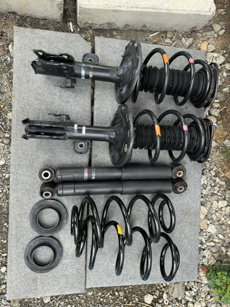 トヨタ AYH30W 30 アルファード後期 純正 サスキット サスペンション ショック サス AYH30 AYH30W GGH30W アルファードヴェルファイア 
