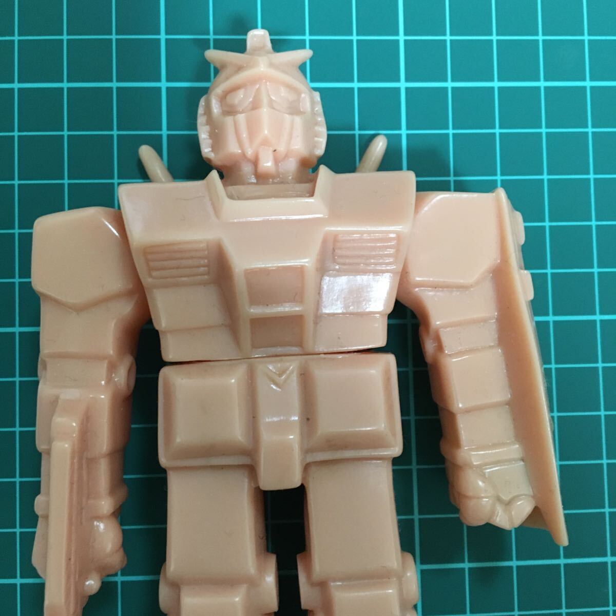 ○機動戦士ガンダム○ソフビ○肌色○海外製?○クローバー○当時 ○機動戦士ガンダム○ソフビ○肌色○海外製?○クローバー○当時