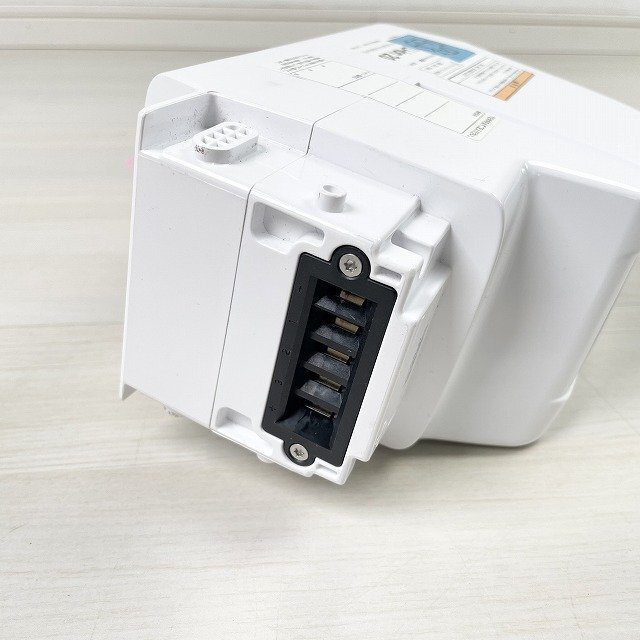 X0U-82110-02 リチウムイオンバッテリ ホワイト ※バッテリのみ X0U-82110-02 リチウムイオンバッテリ ホワイト ※バッテリのみ