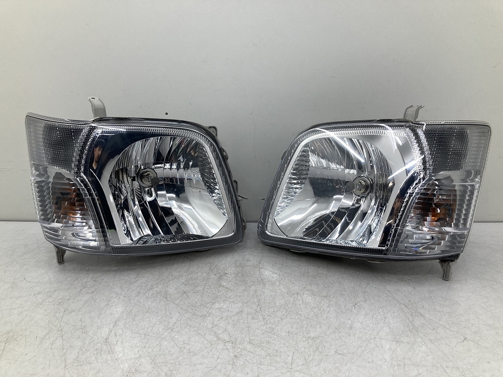 美品 割れ無 S320V ハイゼット カーゴ 純正 ハロゲン ヘッドライト 左右セット レベ付 KOITO 100-51771 S321V (I1562)