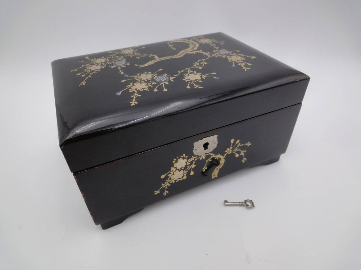 1円スタート 螺鈿細工 オルゴール 鍵付き 小物入れ 宝石箱 1円スタート 螺鈿細工 オルゴール 鍵付き 小物入れ 宝石箱