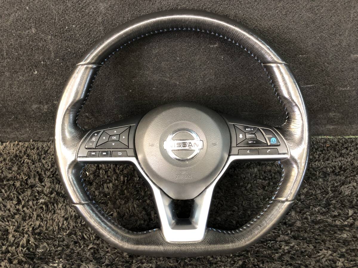 リーフ ステアリングホイール ハンドル レザー ZE1 48430-5SK5A インフレーター欠品 2019年 750638
