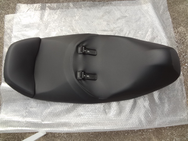 ホンダ シルバーウイング 600/400用 純正シート 検)SILVERWING/FJS600/PF01/NF01/シルバーウィングGT/PF02/NF03