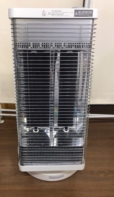 のK3738　　DAIKIN　遠赤外線暖房機　ERFT11XS-W　2020年製　セラムヒート