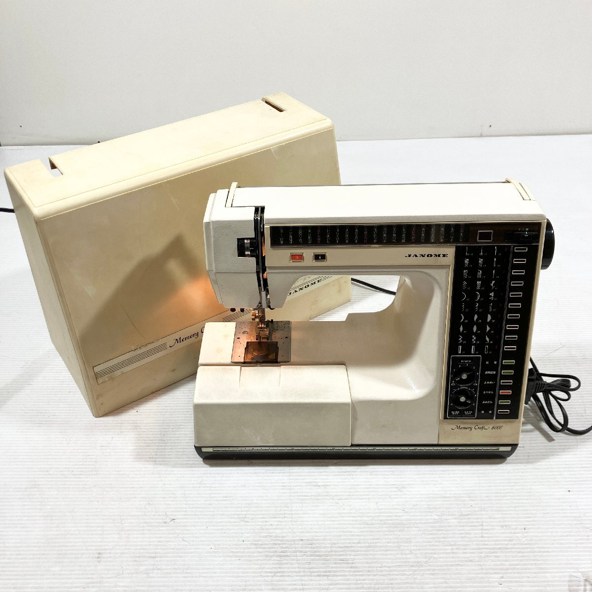 〇【ジャンク品】 JANOME ジャノメ MODEL 6000 コンピューターミシン ハンドクラフト 手芸 手工芸 現状品 ni ()M/60920/3/13.8