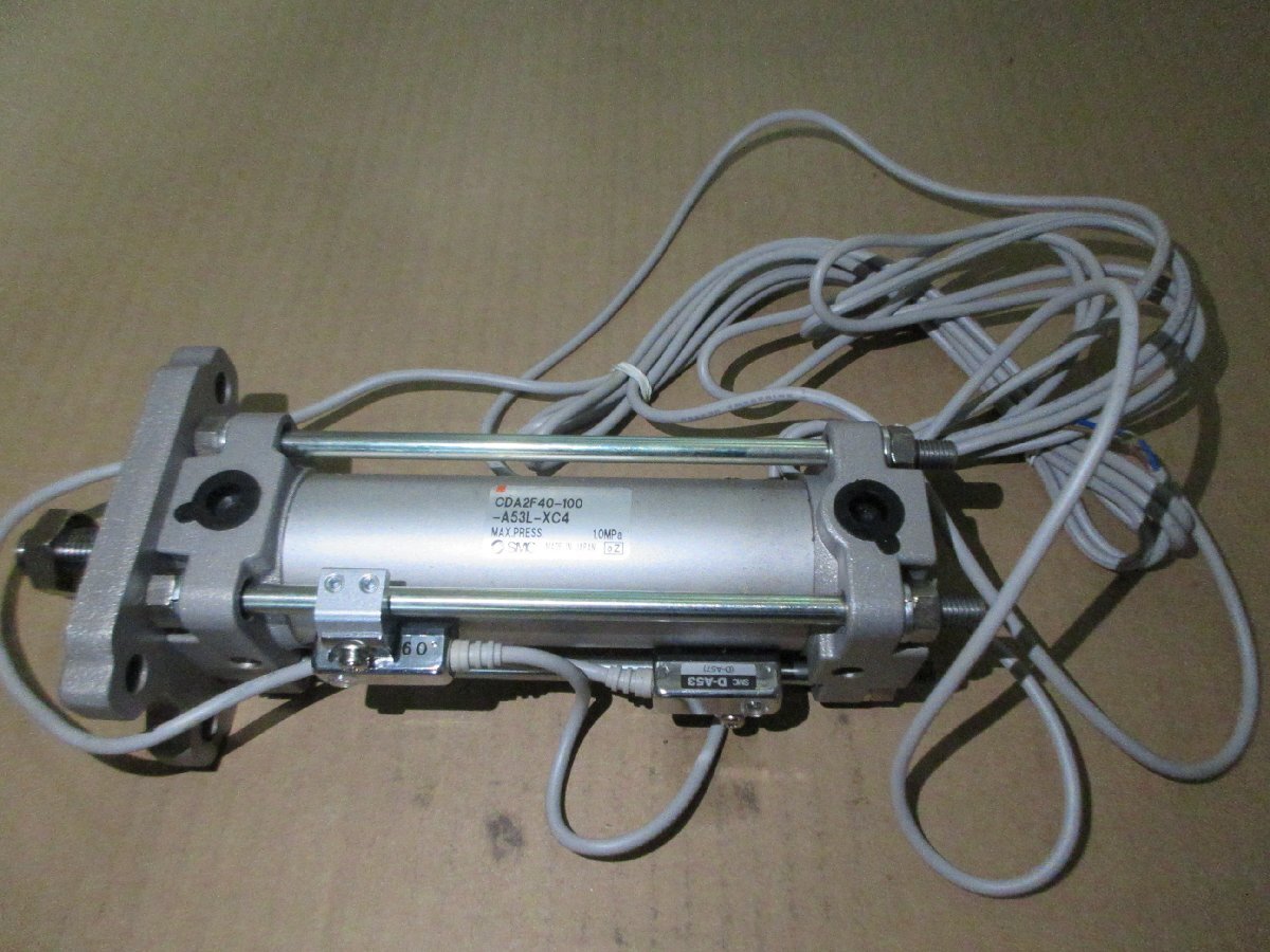 00471 SMC エアシリンダ/標準形:複動片ロッド CDA2F40-100-A53L-XC4_画像1