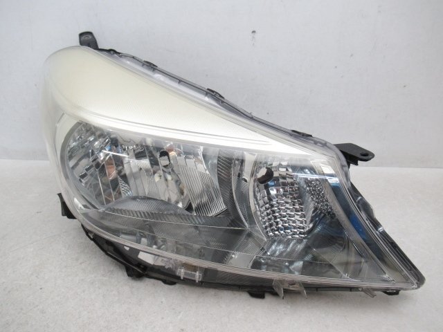 【即決有】 トヨタ ヴィッツ NSP130 NSP135 130系 前期 純正 右 ヘッドライト ハロゲン KOITO 52-233 (n099609)