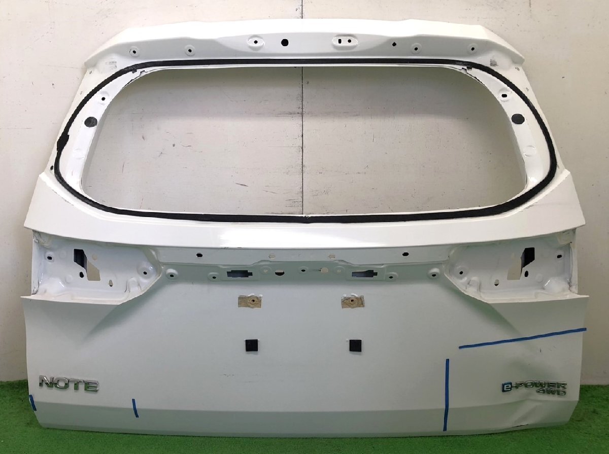 ノート E13 純正 リアゲート バックドア Yahoo!オークション -「e13ノートバックドア」(外装、エアロ) (パーツ
