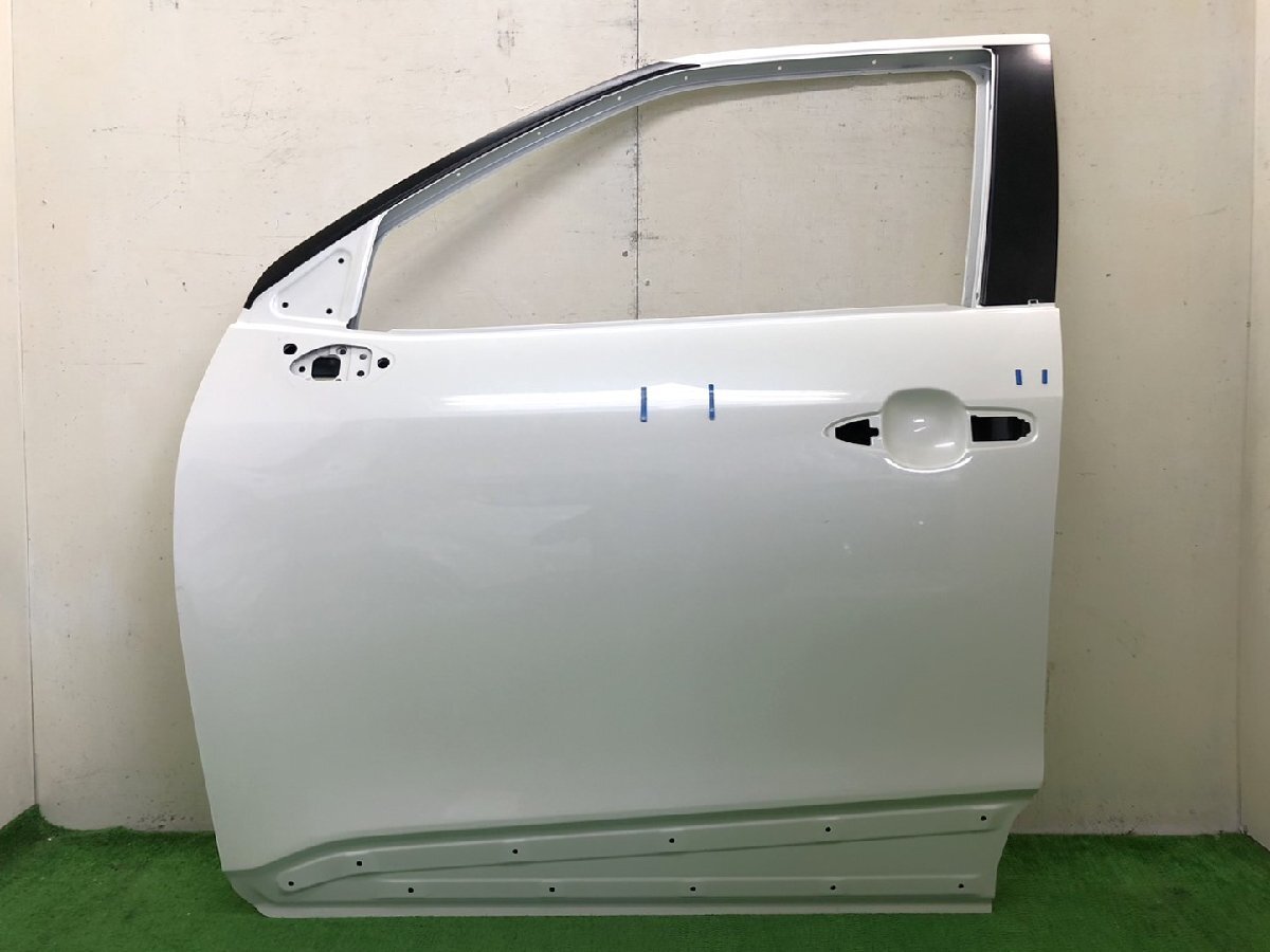 81448◇MXPB10/MXPB15/MXPJ10/MXPJ15 ヤリスクロス 純正 左フロントドア◇ホG