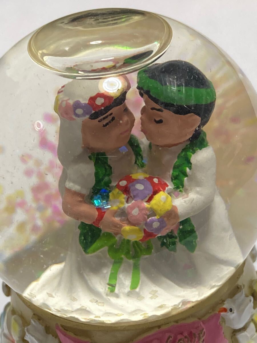 ハワイ　Hawaii スノードーム ウォーターグローブ スノーグローブ　フィギュア