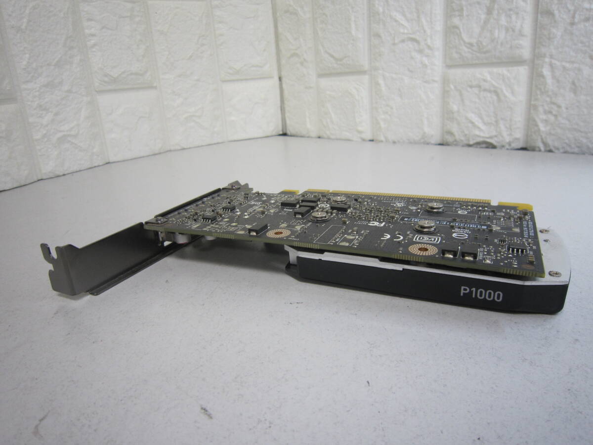 2512★NVIDIA QUADRO P1000 GDDR5 4GB ロープロファイル