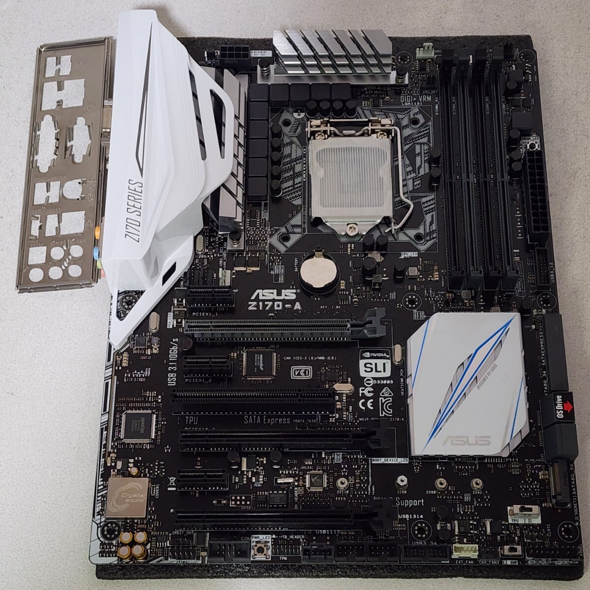 ASUS Z170-A IOパネル付属 LGA1151 ATXマザーボード 第6・7世代 ASUS Z170-A IOパネル付属 LGA1151 ATXマザーボード 第6・7世代