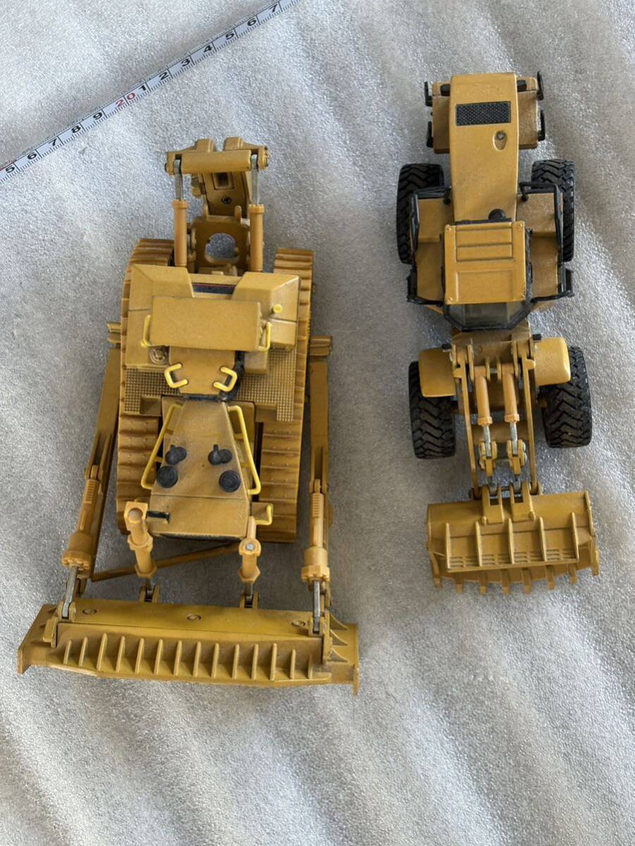 コマツ ブルドーザー CAT KOMATSU 建設車両 ミニカー 2点まとめ コマツ ブルドーザー CAT KOMATSU 建設車両 ミニカー 2点まとめ