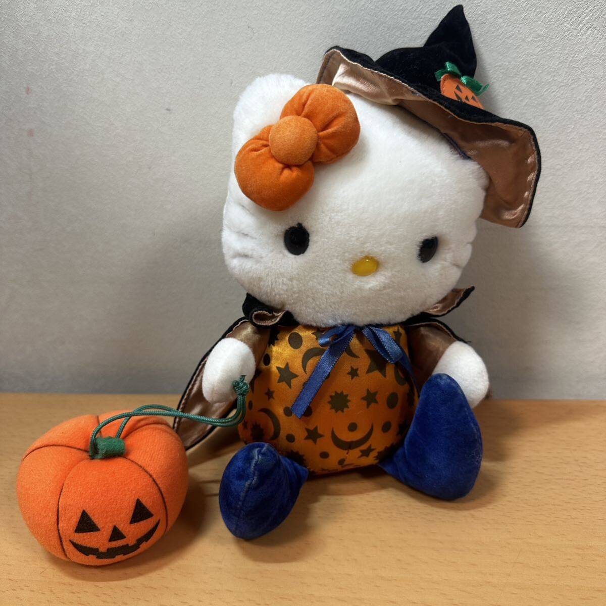 レア　レトロ　サンリオ　ハローキティ キティちゃん　ハロウィン　かぼちゃ　ぬいぐるみ　2000年