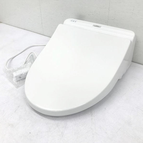 D0268NU 【未使用品】ウォシュレット 温水洗浄便座 瞬間式 TOTO TCF8CS67 23年製 トイレ 便座 住宅設備住まい