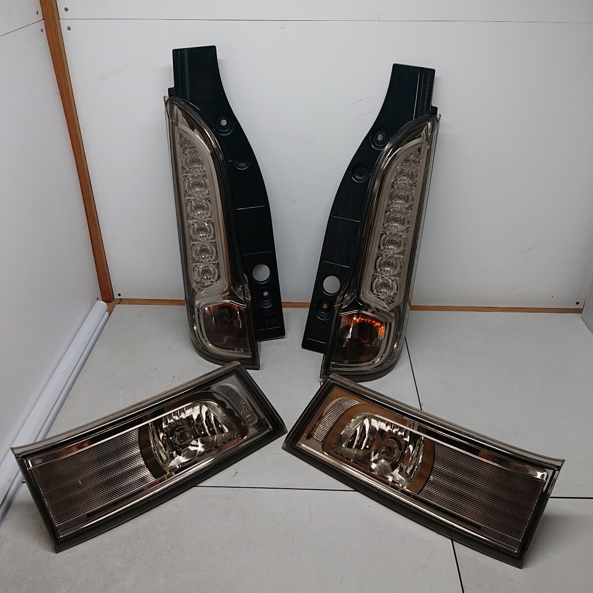 H26年式 スズキ スペーシア カスタム MK32S 純正 左右 H26年式 スズキ スペーシア カスタム MK32S 純正 左右