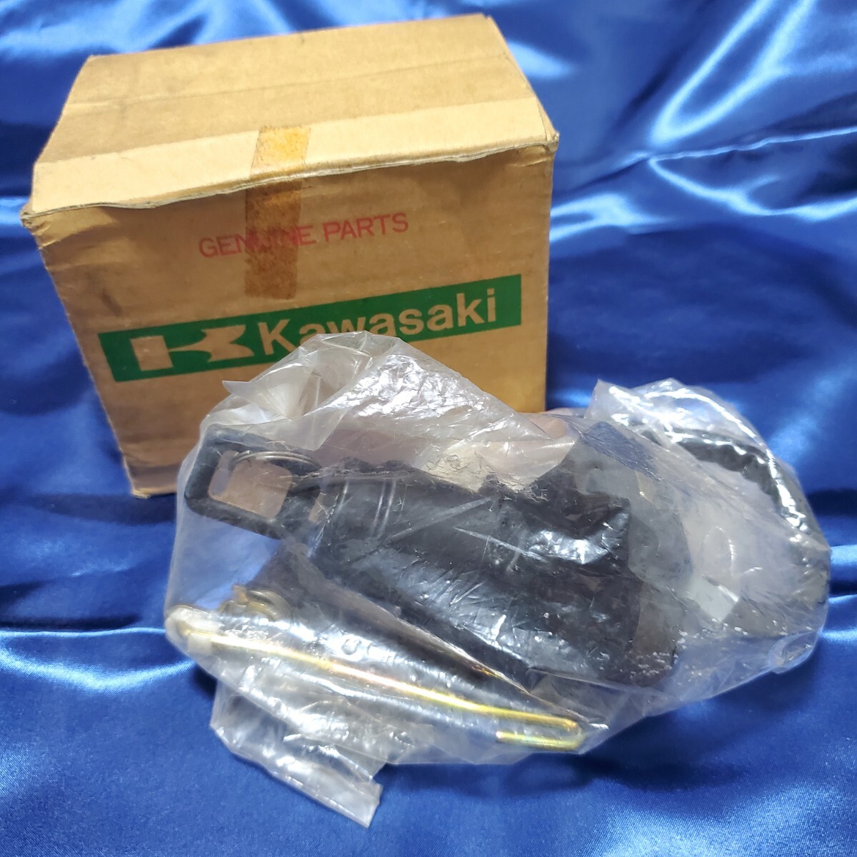 純正品 カワサキ ゼファー400 キーセット 品番 27004‐5369 メインキー＆タンクキー＆シートキー キーシリンダー 鍵 KAWASAKI