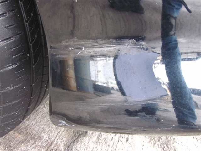 ノート　E11　H23年式　フロントバンパー　グリル　スポイラー　フォグランプ付　KH3　No.240208