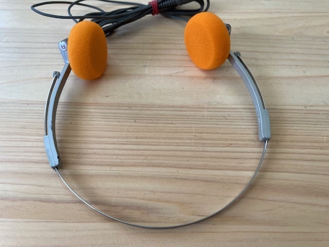 即決【整備済完動品】SONY ダイナミックヘッドホン MDR-4 高音質