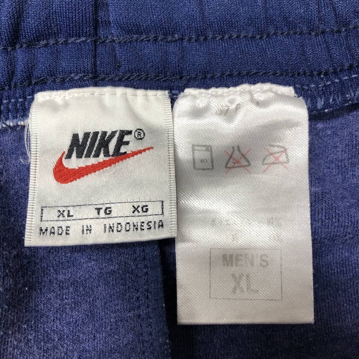 90s 銀タグ NIKE ナイキ ハーフパンツ ジャージ生地 XLサイズ 90s 銀タグ NIKE ナイキ ハーフパンツ ジャージ生地 XLサイズ
