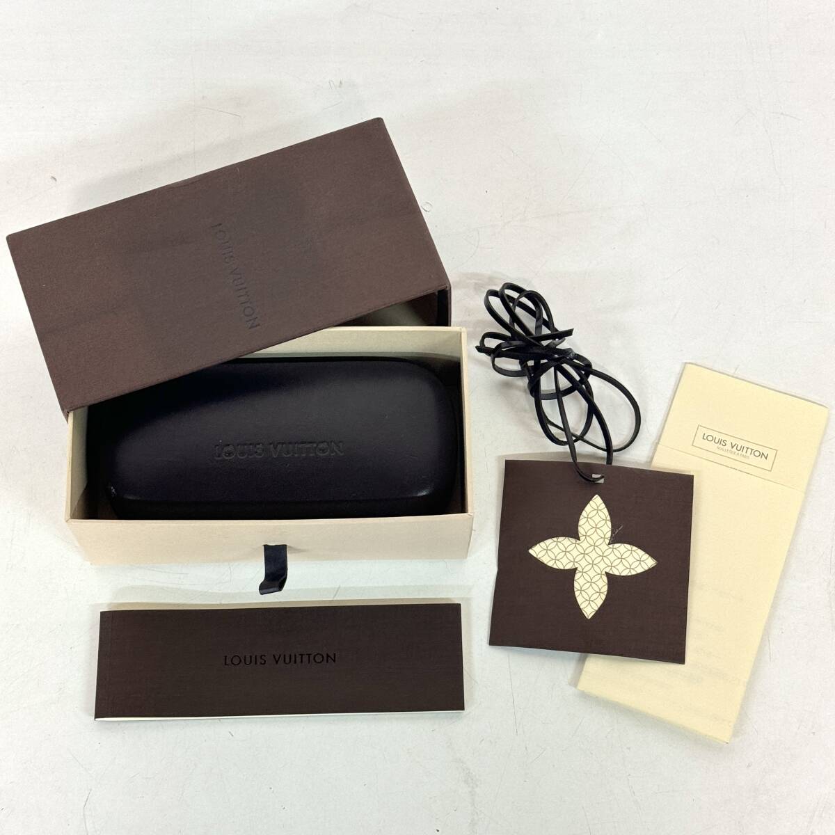 LOUIS VUITTON ルイヴィトン メガネケース 眼鏡ケース LOUIS VUITTON ルイヴィトン メガネケース 眼鏡ケース