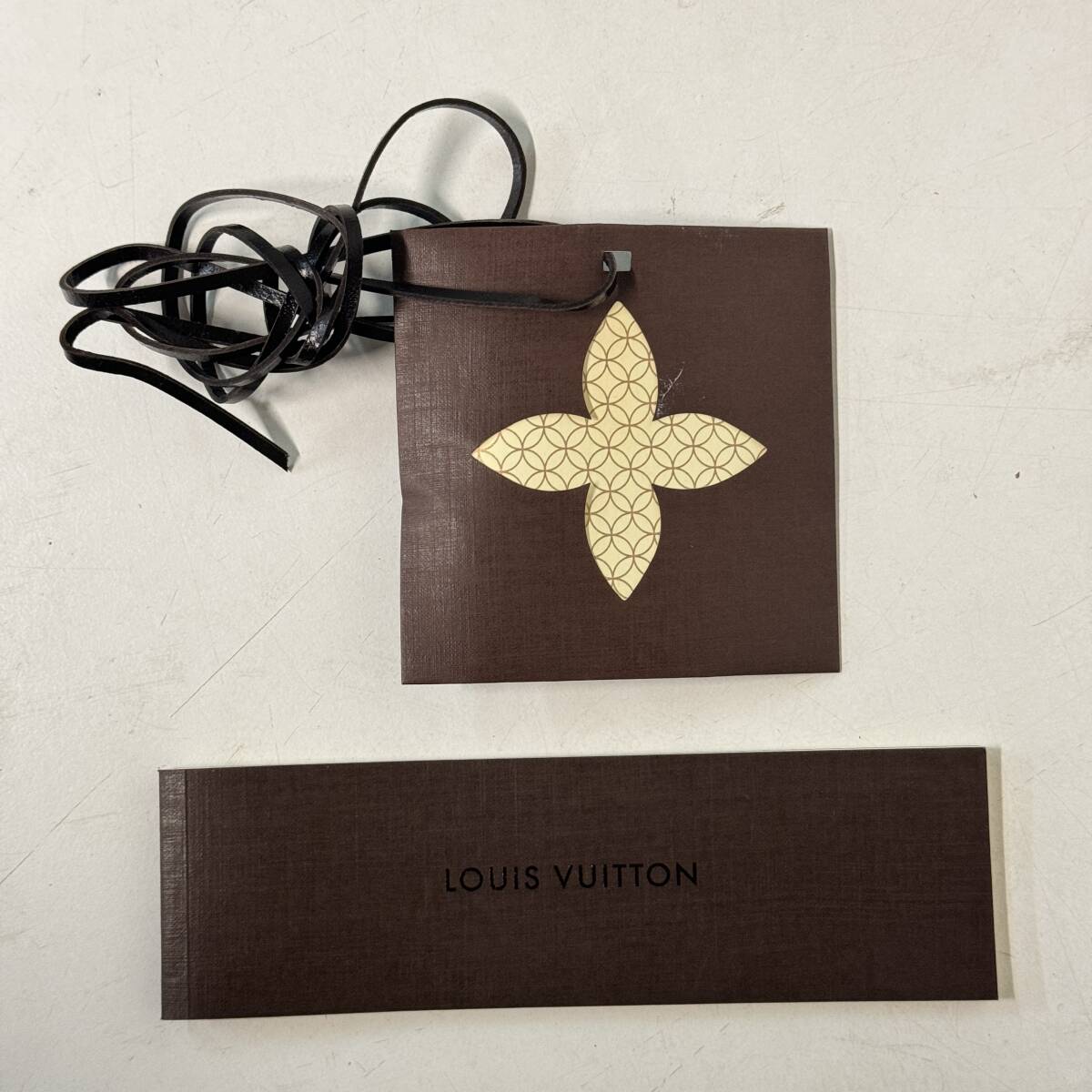 LOUIS VUITTON ルイヴィトン メガネケース 眼鏡ケース LOUIS VUITTON ルイヴィトン メガネケース 眼鏡ケース